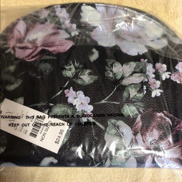 NY&Co Make up Bag - Picture 5 of 6